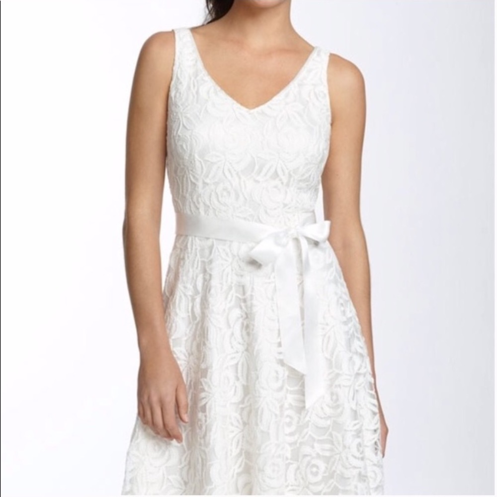 NWT Tahari Arthur S. Levine White Lace Dress | 8